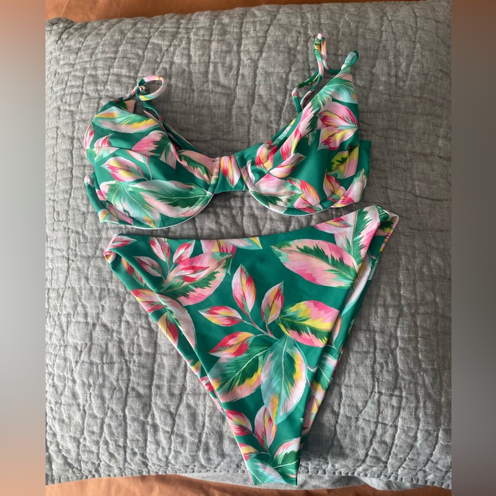 Skatie Tropical Leaf Bikini - Green and Pink